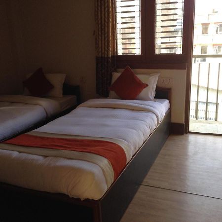 Hotel Giramondo Катманду Екстериор снимка