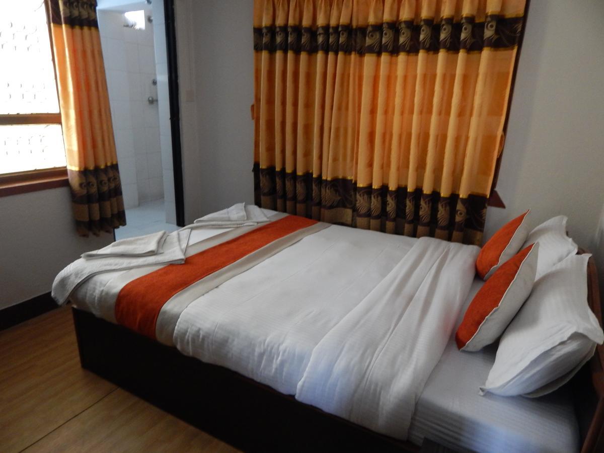 Hotel Giramondo Катманду Екстериор снимка