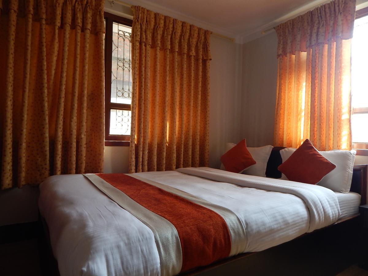 Hotel Giramondo Катманду Екстериор снимка