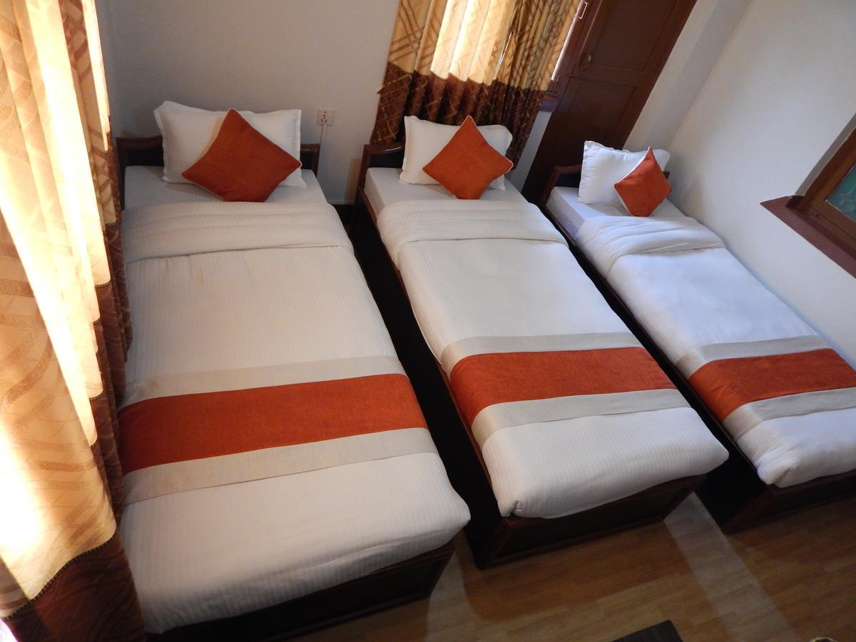 Hotel Giramondo Катманду Екстериор снимка