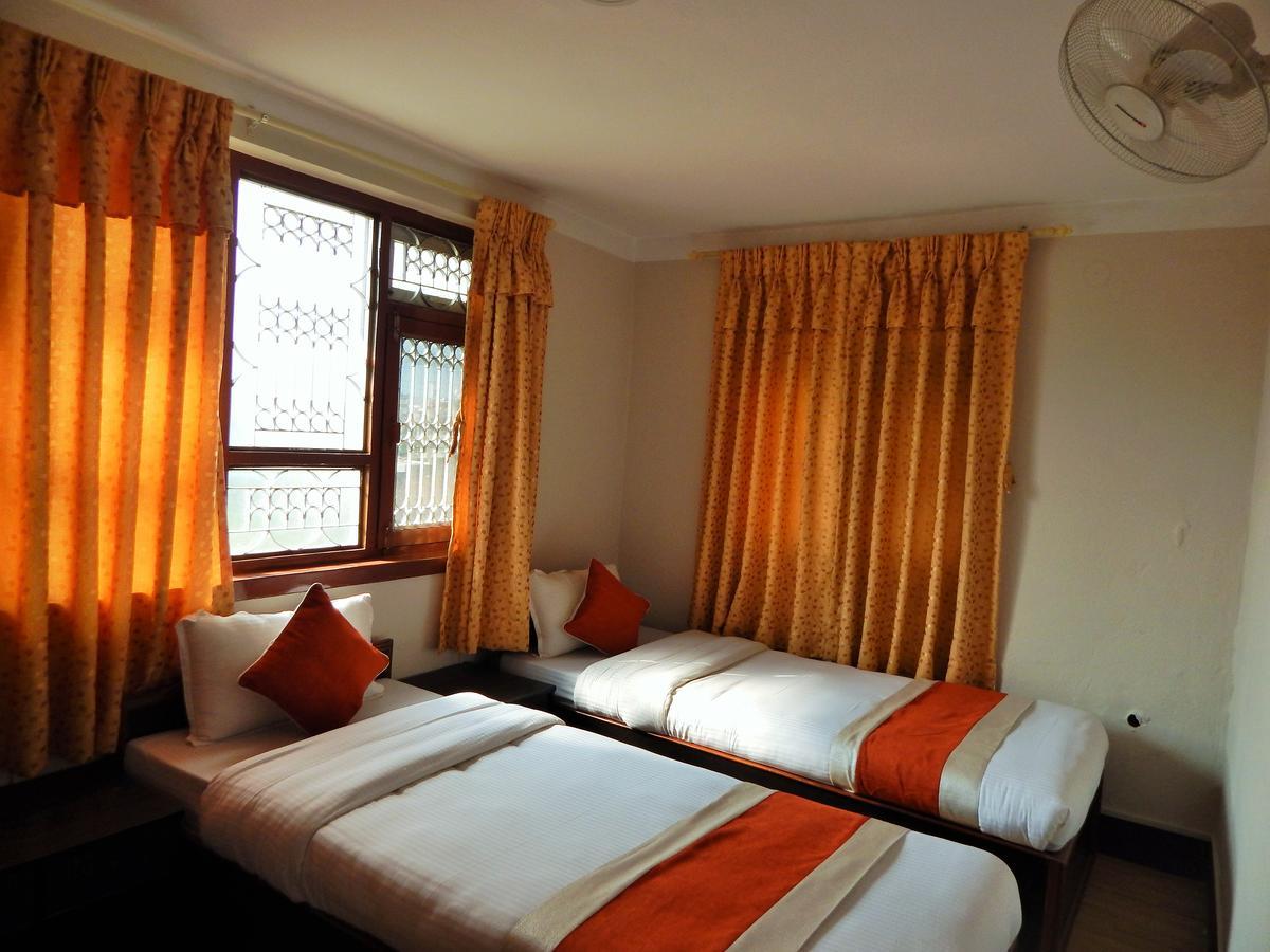 Hotel Giramondo Катманду Екстериор снимка