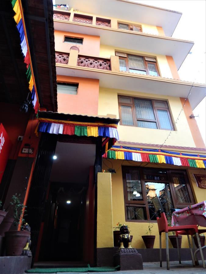 Hotel Giramondo Катманду Екстериор снимка