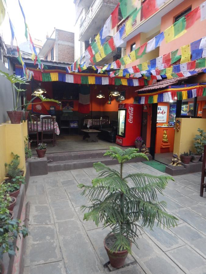 Hotel Giramondo Катманду Екстериор снимка